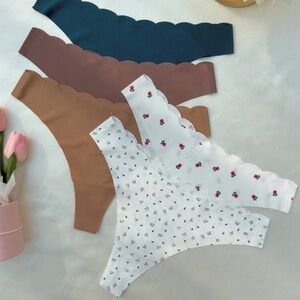 SHEIN Scalloped no-show Thong Size S NWT